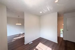 5721 Black Berry Row, Ellenwood, GA 30294 - Photo 8
