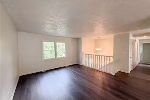 5721 Black Berry Row, Ellenwood, GA 30294 - Photo 6