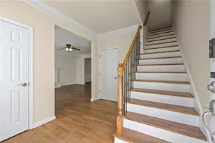 8949 Carroll Manor Dr, Sandy Springs, GA 30350 - Photo 2