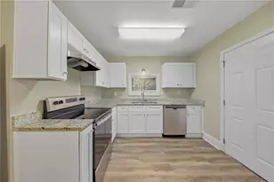 612 S Dogwood St, Villa Rica, GA 30180 - Photo 14