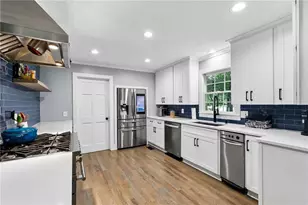 7625 Nesbit Ferry Rd, Sandy Springs, GA 30350 - Photo 14