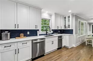 7625 Nesbit Ferry Rd, Sandy Springs, GA 30350 - Photo 16