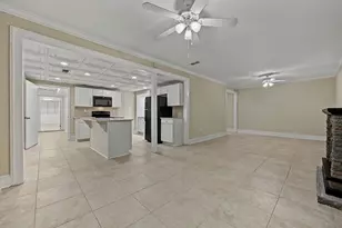 2132 Dunwoody Glen, Dunwoody, GA 30338 - Photo 1