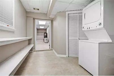 2132 Dunwoody Glen, Dunwoody, GA 30338 - Photo 12
