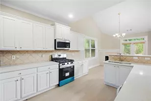 2120 Hickory Station Cir, Snellville, GA 30078 - Photo 16
