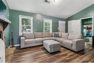 2580 Suncrest Court, Buford, GA 30519 - Photo 2
