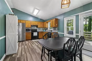 2580 Suncrest Ct, Buford, GA 30519 - Photo 6