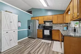 2580 Suncrest Ct, Buford, GA 30519 - Photo 10