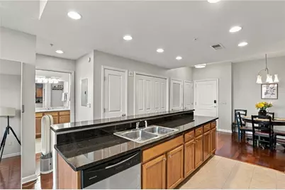 3040 Peachtree Road NW #709, Atlanta, GA 30305 - Photo 12
