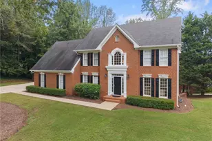 4649 Windsor Dr, Flowery Branch, GA 30542 - Photo 4