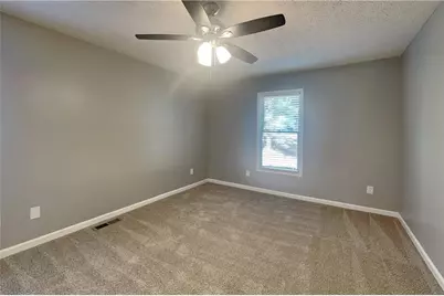 211 Mill Pointe Drive, Dallas, GA 30157 - Photo 6
