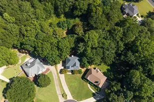211 Sweetbriar Ln, Canton, GA 30115 - Photo 2