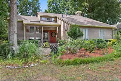 2335 Ettas Circle, Conyers, GA 30013 - Photo 2