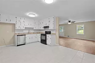 285 Amanda Ct, Stockbridge, GA 30281 - Photo 6
