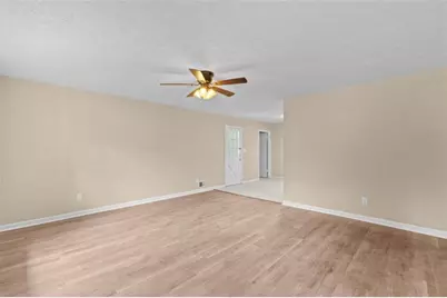 285 Amanda Court, Stockbridge, GA 30281 - Photo 6