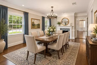585 Idlewood Drive, Sandy Springs, GA 30327 - Photo 14