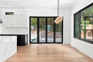 4250 Carmain Dr NE, Atlanta, GA 30342 - Photo 14