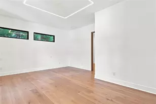 4250 Carmain Dr NE, Atlanta, GA 30342 - Photo 18