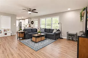 3189 Beechwood Dr, Lithia Springs, GA 30122 - Photo 8