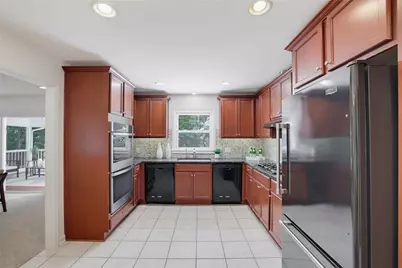 535 Franklin Road NE, Sandy Springs, GA 30342 - Photo 6