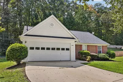 7512 Deer Creek Drive, Union City, GA 30291 - Photo 2