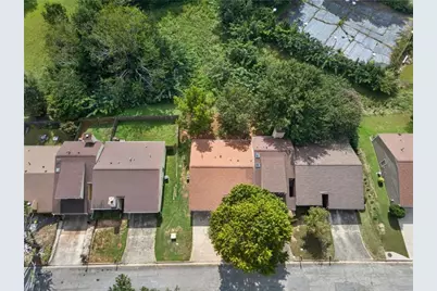 1555 Burnstone Drive, Stone Mountain, GA 30088 - Photo 26