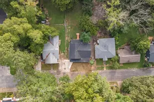 2972 8th St, East Point, GA 30344 - Photo 32