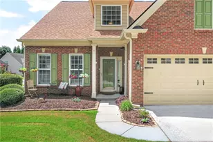 153 Churchcliff Dr, Woodstock, GA 30188 - Photo 2