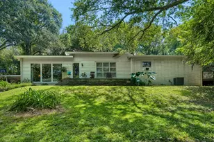 615 Spring St, Villa Rica, GA 30180 - Photo 1