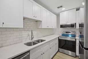 2430 Coosawattee Dr NE, Atlanta, GA 30319 - Photo 14