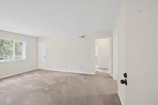 2430 Coosawattee Dr NE, Atlanta, GA 30319 - Photo 6