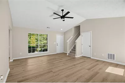 2640 Rolling Hills Way, Conyers, GA 30094 - Photo 6