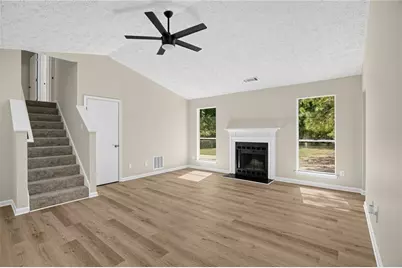 2640 Rolling Hills Way, Conyers, GA 30094 - Photo 4