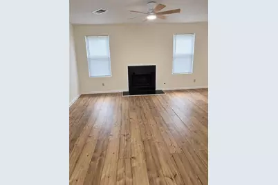 5459 Farmview Close, Stone Mountain, GA 30088 - Photo 10