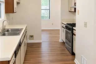 5459 Farmview Close, Stone Mountain, GA 30088 - Photo 6