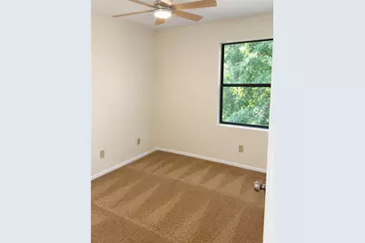5459 Farmview Close, Stone Mountain, GA 30088 - Photo 16