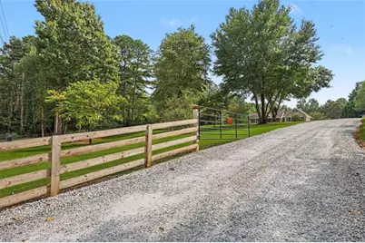 4851 Holly Springs Road, Pendergrass, GA 30567 - Photo 6