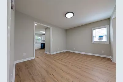 1377 Pine Avenue, Atlanta, GA 30344 - Photo 4