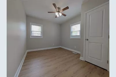 1377 Pine Avenue, Atlanta, GA 30344 - Photo 16