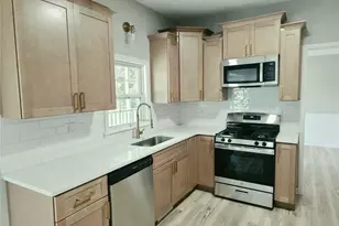 1620 Summit View Way, Snellville, GA 30078 - Photo 8