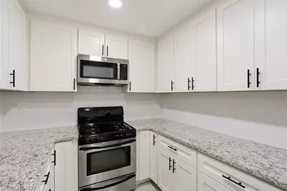 1381 Poplar Pointe SE, Smyrna, GA 30082 - Photo 10