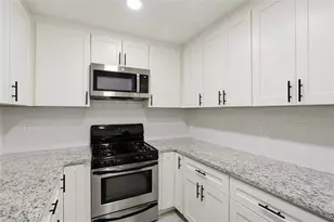 1381 Poplar Pointe SE, Smyrna, GA 30082 - Photo 10