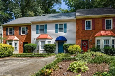 1381 Poplar Pointe SE, Smyrna, GA 30082 - Photo 2