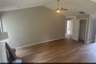 1119 Whisper Wind Dr, McDonough, GA 30253 - Photo 4