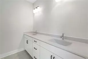 990 Bibbs Circle, Atlanta, GA 30318 - Photo 24