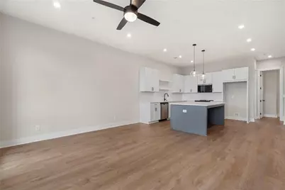 990 Bibbs Circle #34, Atlanta, GA 30318 - Photo 4