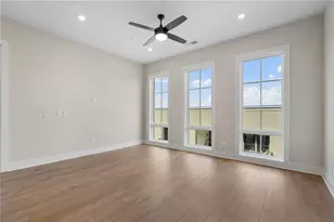 990 Bibbs Circle, Atlanta, GA 30318 - Photo 6