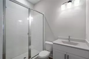 990 Bibbs Circle, Atlanta, GA 30318 - Photo 14