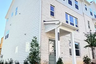 2730 Dreycott Ln, Lawrenceville, GA 30043 - Photo 2