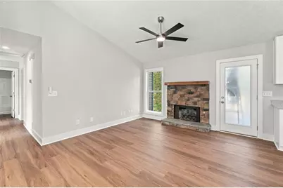 6035 Daffodil Drive, Flowery Branch, GA 30542 - Photo 10